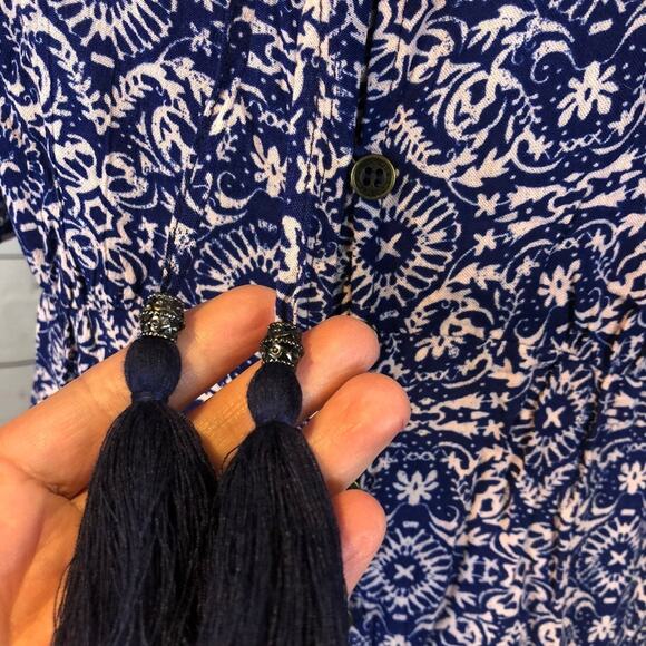 Artesia Boho Chic Button Front Short Sleeve Maxi tasel neck closing size medium - Picture 6 of 12